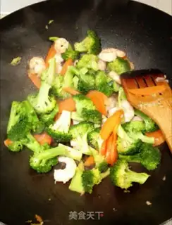 Make Healthy shrimp broccoli step 4