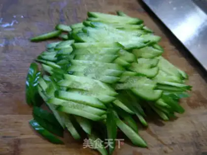 Make The cucumbers step 1
