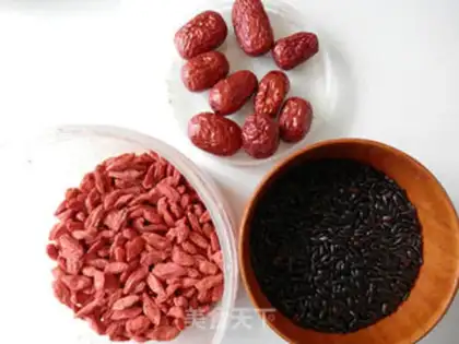 Make "Red dates, black rice." step 0