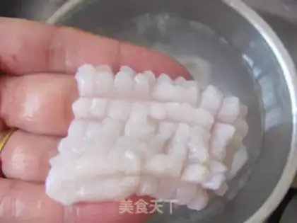 Make Five-colored squid flowers step 1