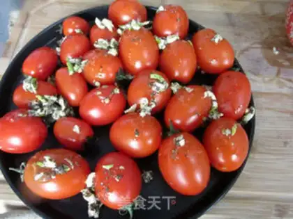 Make Roller Garlic Roast Tomato step 4