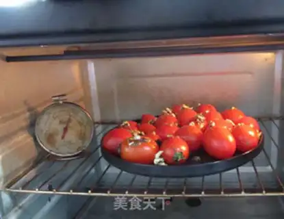 Make Roller Garlic Roast Tomato step 5