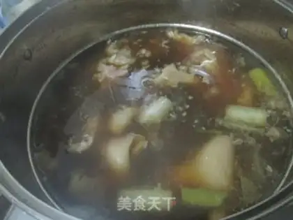 Make Tasty pig hoof freeze step 1