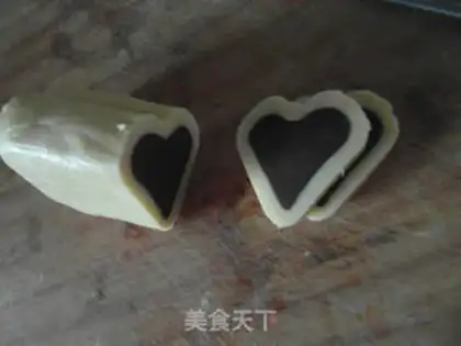 Make A heart-to-heart cookie step 8
