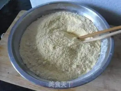 Make raisin noodles step 1