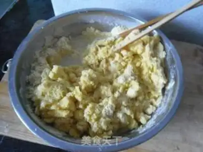 Make raisin noodles step 2