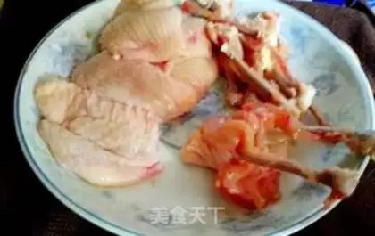 Make Boiled chicken wings and golden mushrooms step 3