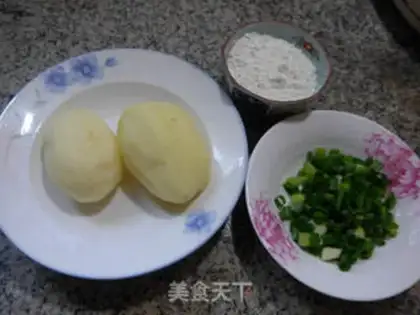 Make Onion potatoes step 0