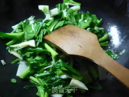 Make Scrambled oil sauce step 4