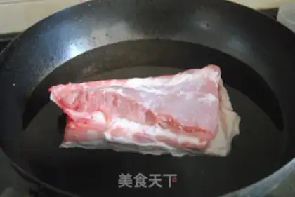 Make Roach-dried stew step 1