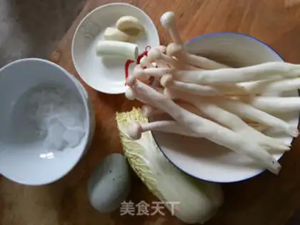Make Seafood mushrooms and egg dolls step 0