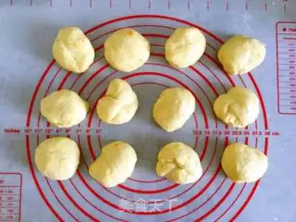 Make Orange rolls step 7