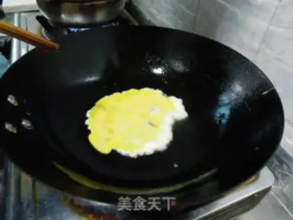 Make Four seasoned bean fried eggs step 3