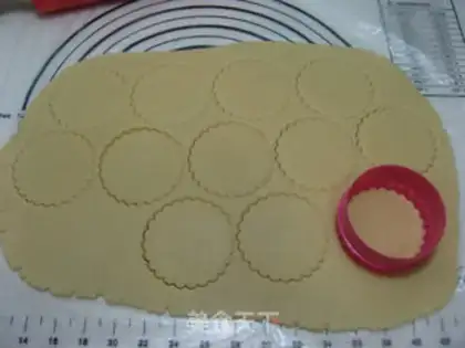 Make Stamp crackers step 11