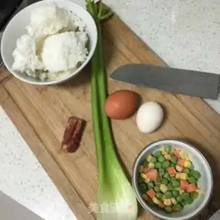 Make Cricket fried rice step 0