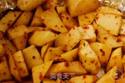 Make The olive oil baked potatoes step 1