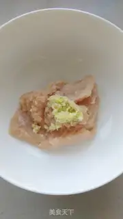 Make Celery chicken chestballs step 0