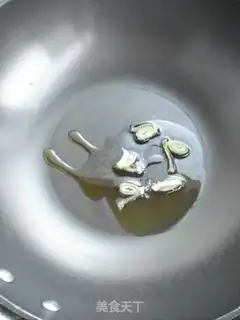 Make Sour spicy. Soup noodles step 1