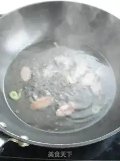 Make Sour spicy. Soup noodles step 3