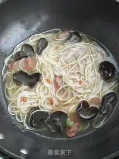 Make Sour spicy. Soup noodles step 8