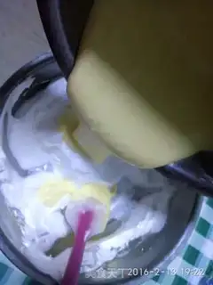 Make Barbie doll cake step 11