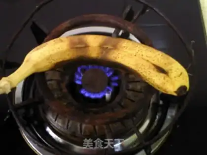 Make Banana roast step 1