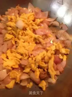 Make Onion fried eggs step 3