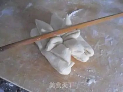 Make Lotus roll step 7