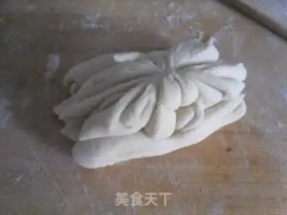 Make Lotus roll step 9