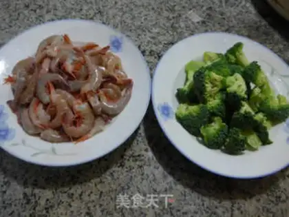Make Shrimp with broccoli step 0