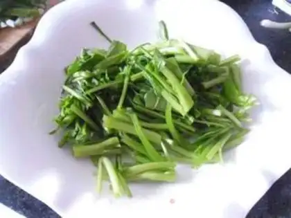 Make Lotus roll step 12