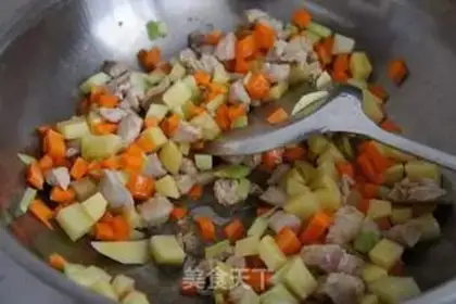 Make Yellow curry chicken step 4