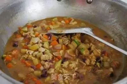 Make Yellow curry chicken step 6