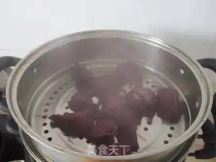 Make Soup full of dates step 1