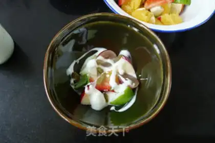 Make Sour yogurt salad step 4