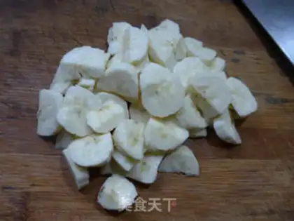 Make A salad sauce banana toast pie step 2