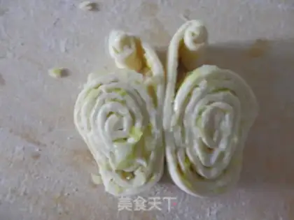 Make Butterfly roll step 5