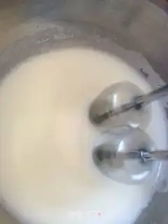 Make Strawberry naked cake step 9