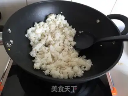 Make Mushroom sausage fried rice step 5