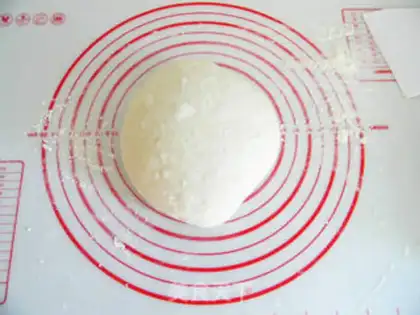 Make White bean sugar bun step 1