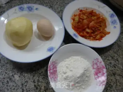 Make Egg pickles and potatoes step 0