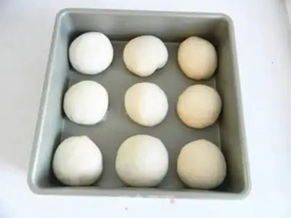 Make White bean sugar bun step 7
