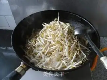 Make The green bean sprouts step 9