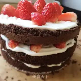 Make Strawberry naked cake step 31