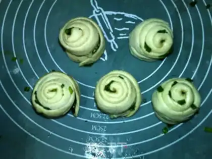 Make Pelican onions step 13