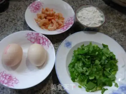 Make Celery shrimp omelet step 0