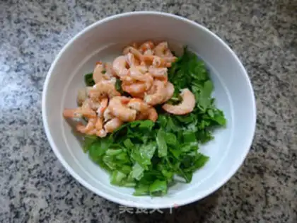 Make Celery shrimp omelet step 1