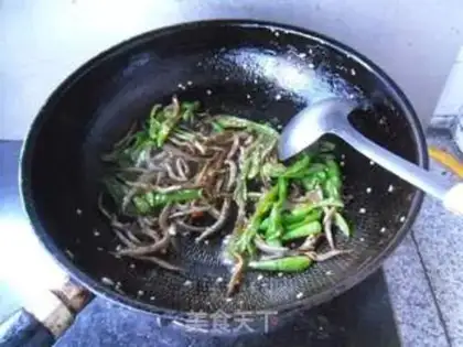 Make Cream peppers and fish step 6