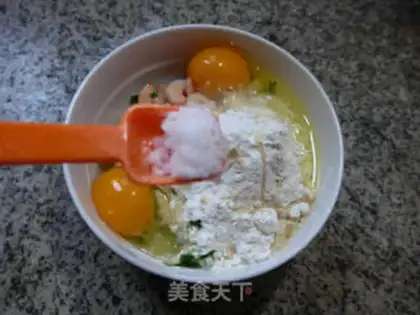 Make Celery shrimp omelet step 4