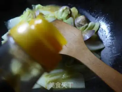 Make Curry and cabbage step 4